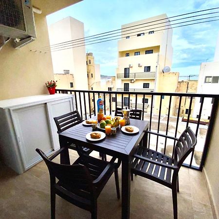 Sea Bliss Apartments With Terrace Just Off Seafront In St Paul'S Bay - By Getawaysmalta San Pawl il-Baħar Zewnętrze zdjęcie